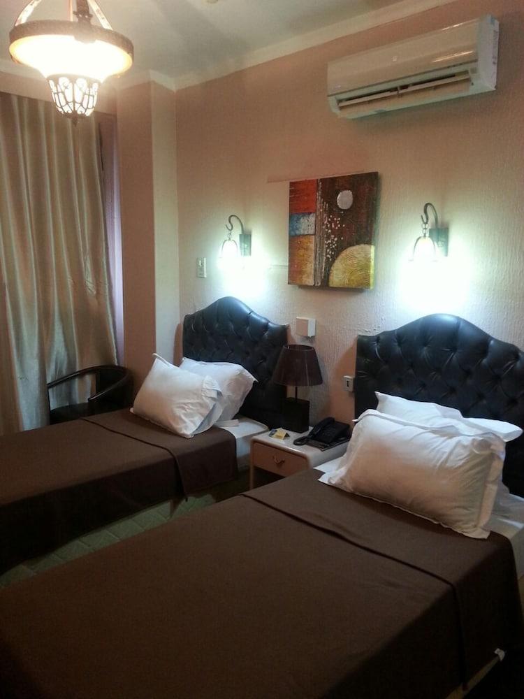 Oasis Hotel Heliopolis Cairo Exterior photo